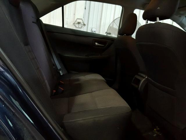 4T4BF1FK7GR557871 - 2016 TOYOTA CAMRY LE ლურჯი ფოტო 6