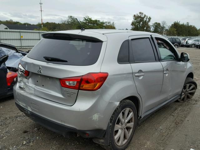 4A4AP3AW0FE059655 - 2015 MITSUBISHI OUTLANDER SILVER photo 4