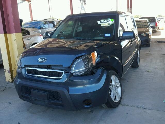 KNDJT2A20B7273957 - 2011 KIA SOUL BLUE photo 2