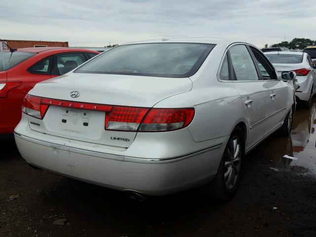 KMHFC46F97A207796 - 2007 HYUNDAI AZERA SE WHITE photo 4