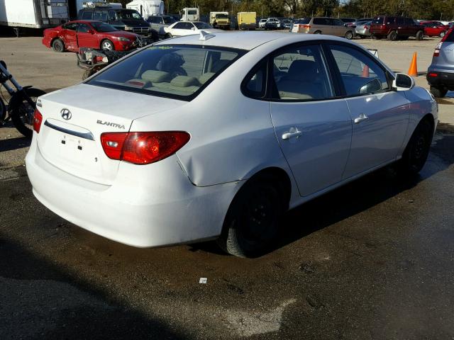 KMHDU4ADXAU936843 - 2010 HYUNDAI ELANTRA BL WHITE photo 4