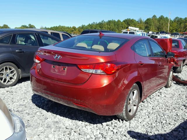 5NPDH4AE4DH326212 - 2013 HYUNDAI ELANTRA GL RED photo 4