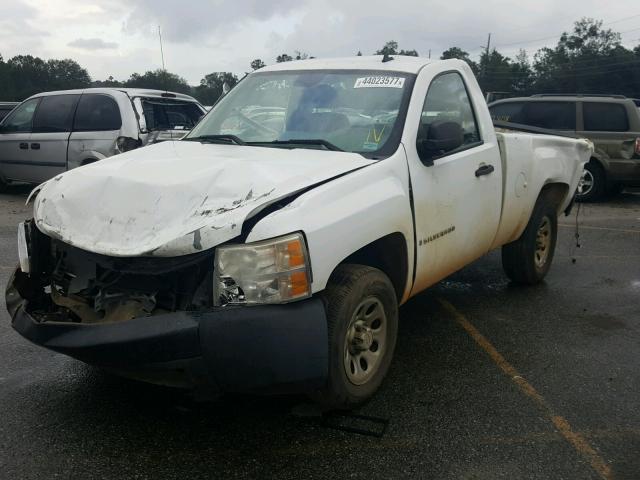 1GCEC14C27Z527082 - 2007 CHEVROLET SILVERADO WHITE photo 2