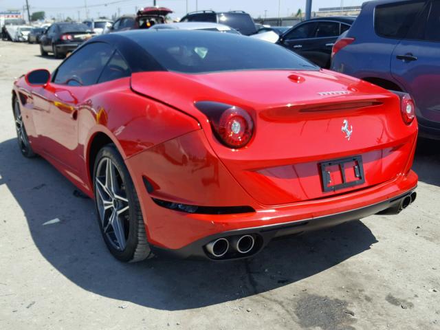 ZFF77XJA8H0221000 - 2017 FERRARI CALIFORNIA RED photo 3