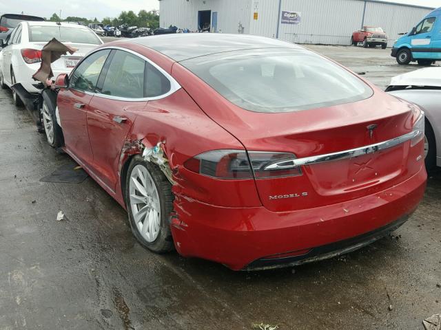 5YJSA1E25HF232337 - 2017 TESLA MODEL S RED photo 3