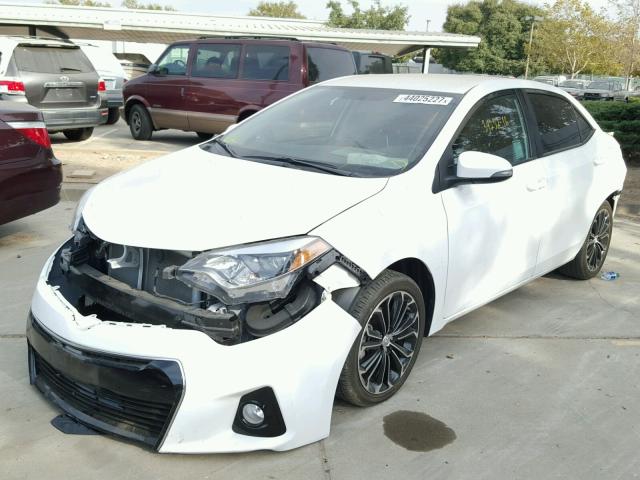 5YFBURHEXGP456153 - 2016 TOYOTA COROLLA L WHITE photo 2