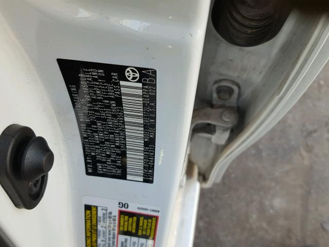 5YFBPRHE2GP485623 - 2016 TOYOTA COROLLA EC 白色 照片 10