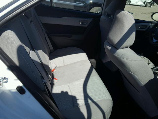 5YFBPRHE2GP485623 - 2016 TOYOTA COROLLA EC 白色 照片 6