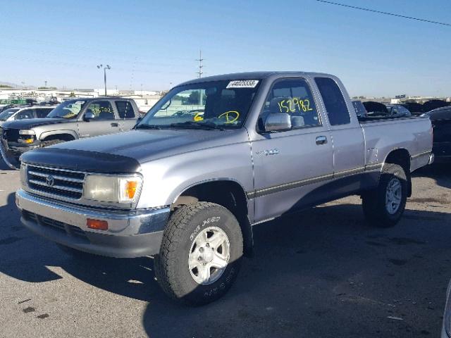 JT4UN24D1W0051608 - 1998 TOYOTA T100 XTRAC GRAY photo 2