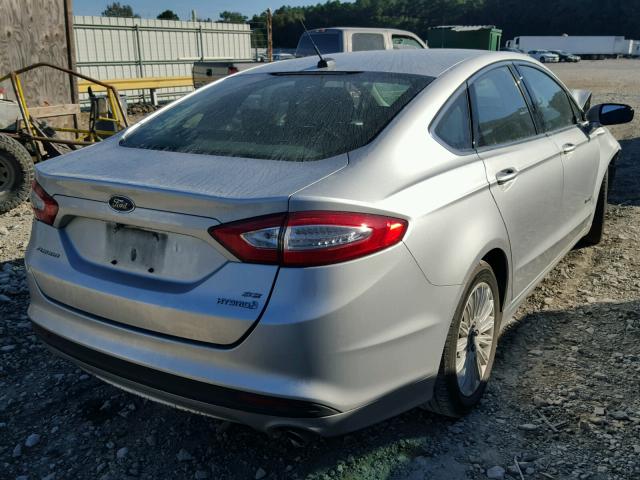 3FA6P0LU8FR301165 - 2015 FORD FUSION SE SILVER photo 4