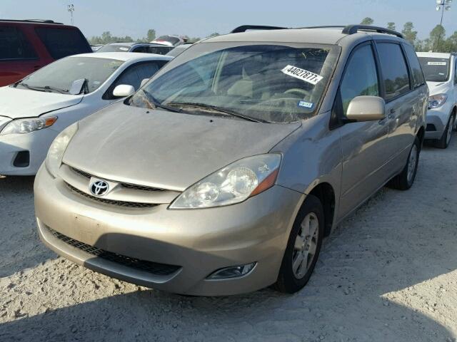 5TDZA22C26S406343 - 2006 TOYOTA SIENNA XLE BEIGE photo 2