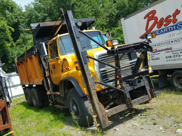 1FDZU90U5SVA34567 - 1995 FORD L-SERIES L YELLOW photo 1