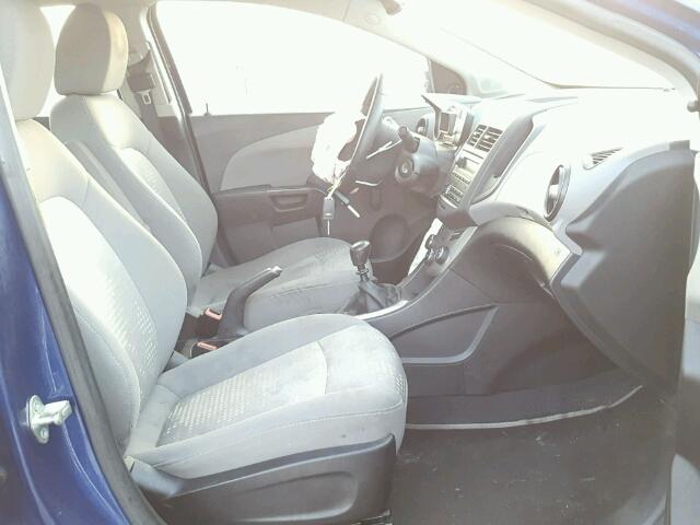 1G1JB5SH1C4215925 - 2012 CHEVROLET SONIC LS 蓝色 照片 5