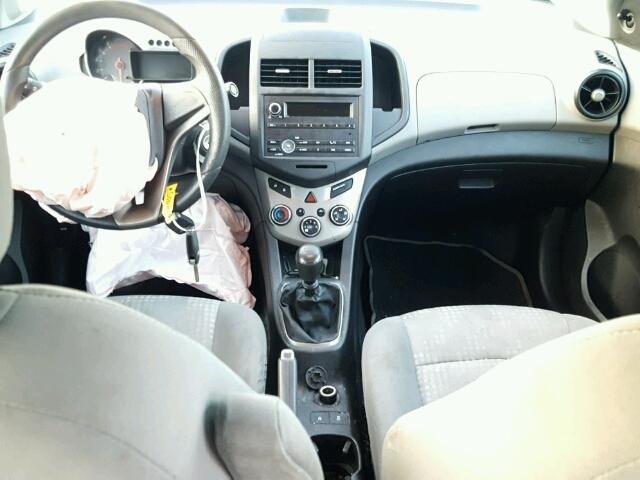 1G1JB5SH1C4215925 - 2012 CHEVROLET SONIC LS 蓝色 照片 9