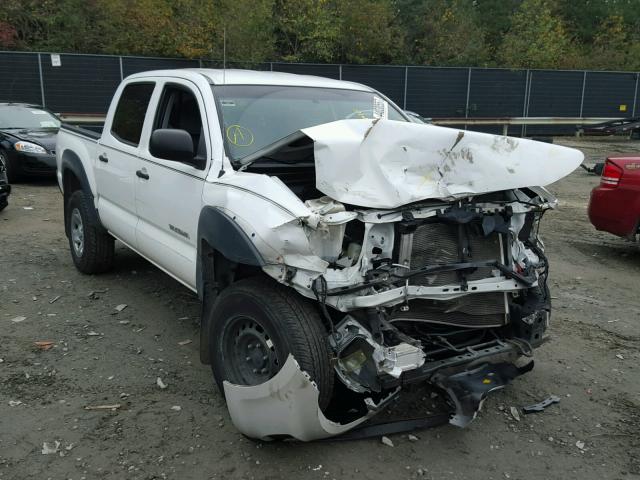 3TMLU4ENXBM065984 - 2011 TOYOTA TACOMA DOU WHITE photo 1