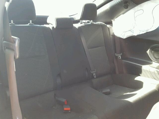 JTKJF5C78B3018863 - 2011 TOYOTA SCION TC 银色 照片 6