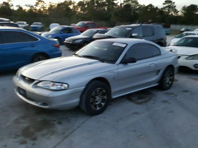 1FALP4047SF221152 - 1995 FORD MUSTANG SILVER photo 2