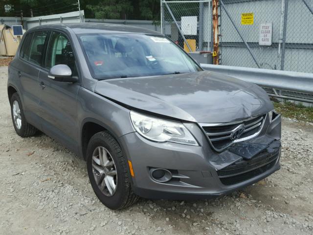 WVGBV7AX7BW511313 - 2011 VOLKSWAGEN TIGUAN GRAY photo 1