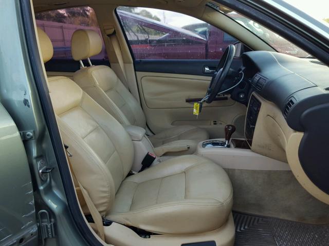 WVWRH63B94P142540 - 2004 VOLKSWAGEN PASSAT GLX 绿色 照片 5