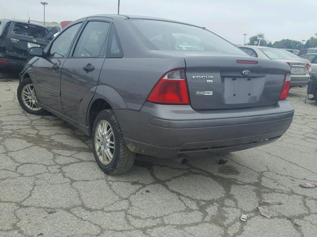 1FAFP34N77W207009 - 2007 FORD FOCUS ZX4 GRAY photo 3