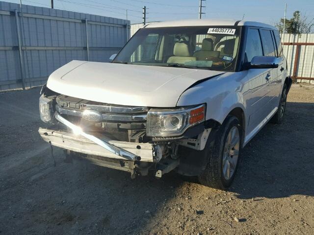 2FMGK5DC9CBD02671 - 2012 FORD FLEX LIMIT WHITE photo 2