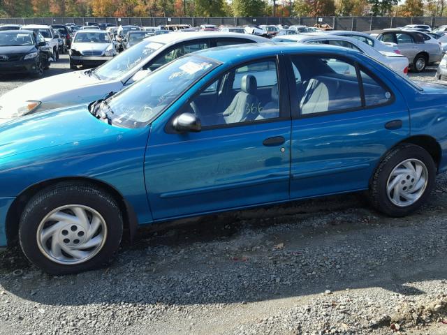 1G1JC524XW7238472 - 1998 CHEVROLET CAVALIER BLUE photo 9