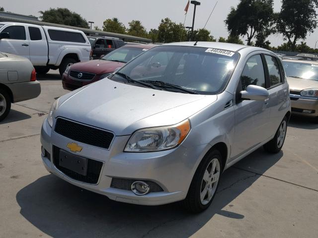 KL1TG6DE3BB169882 - 2011 CHEVROLET AVEO LT SILVER photo 2