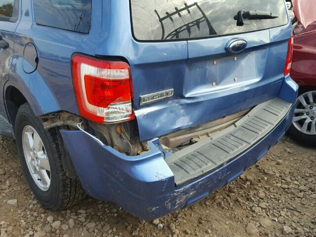 1FMCU03739KB00228 - 2009 FORD ESCAPE XLT BLUE photo 9