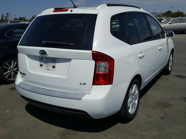 KNAFG525777087776 - 2007 KIA RONDO BASE WHITE photo 4