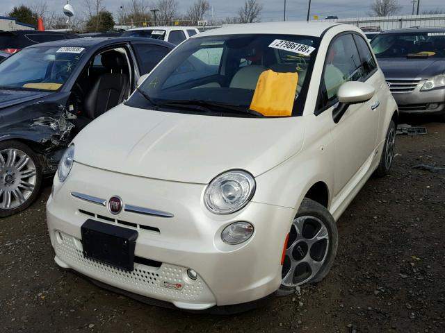 3C3CFFGE4DT727591 - 2013 FIAT 500 ELECTR CREAM photo 2