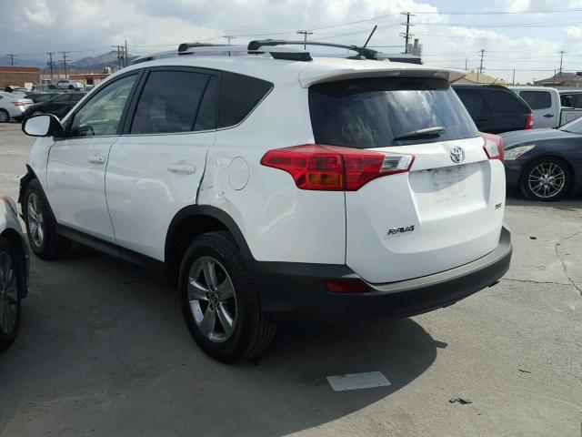 JTMWFREV4FJ059914 - 2015 TOYOTA RAV4 XLE WHITE photo 3