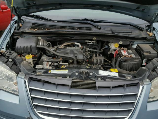 2A8HR54P18R839565 - 2008 CHRYSLER TOWN & COU GREEN photo 7