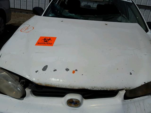 1Y1SK5284XZ417917 - 1999 CHEVROLET GEO PRIZM 白色 照片 7