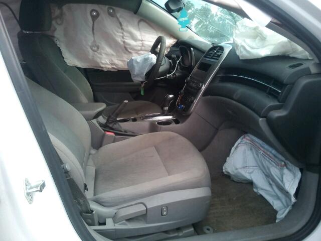 1G11B5SL8EF292125 - 2014 CHEVROLET MALIBU LS WHITE photo 5