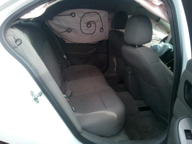 1G11B5SL8EF292125 - 2014 CHEVROLET MALIBU LS WHITE photo 6