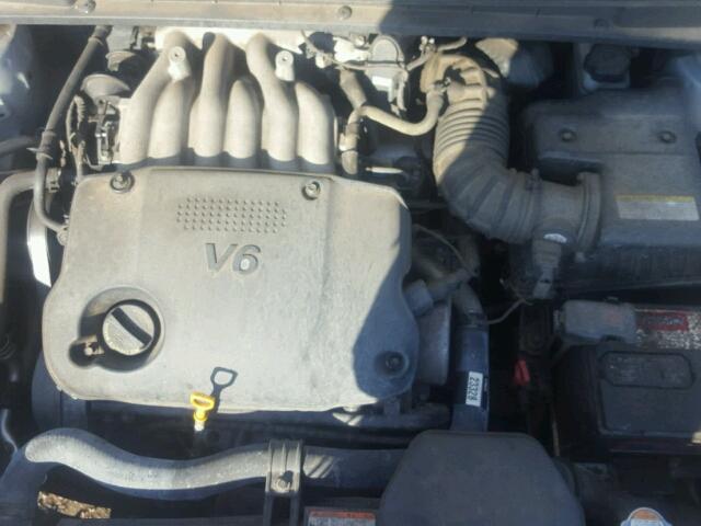 KNAFG526987190482 - 2008 KIA RONDO SILVER photo 7