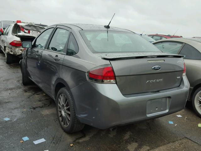 1FAHP3GN7AW271790 - 2010 FORD FOCUS SES GRAY photo 3