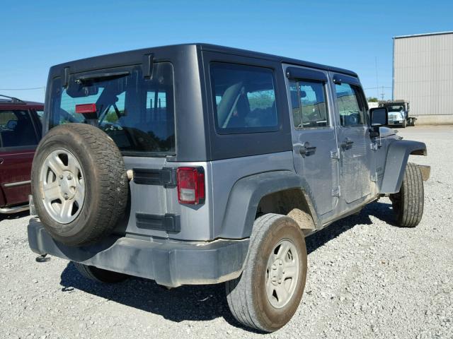 1C4BJWKG6GL293625 - 2016 JEEP WRANGLER U GRAY photo 4