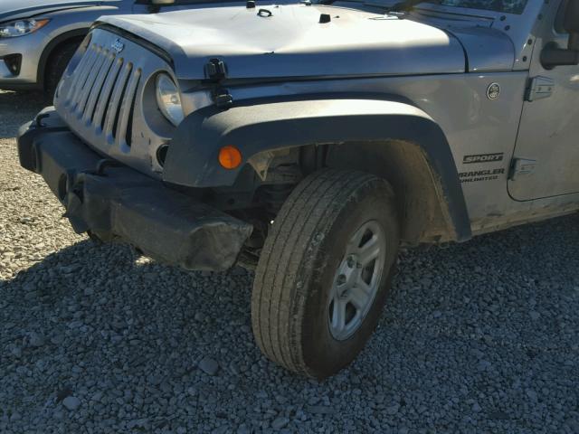 1C4BJWKG6GL293625 - 2016 JEEP WRANGLER U GRAY photo 9