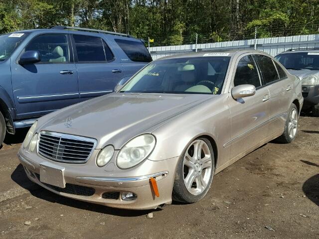 WDBUF70J44A443722 - 2004 MERCEDES-BENZ E 500 GOLD photo 2