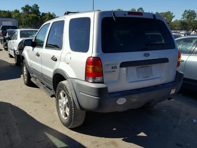 1FMYU04152KB55186 - 2002 FORD ESCAPE XLT SILVER photo 3