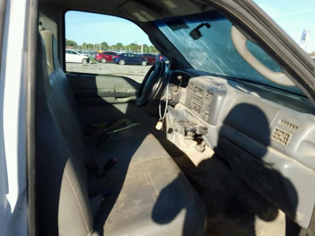 1FDNF20L84EA41278 - 2004 FORD F250 SUPER WHITE photo 5