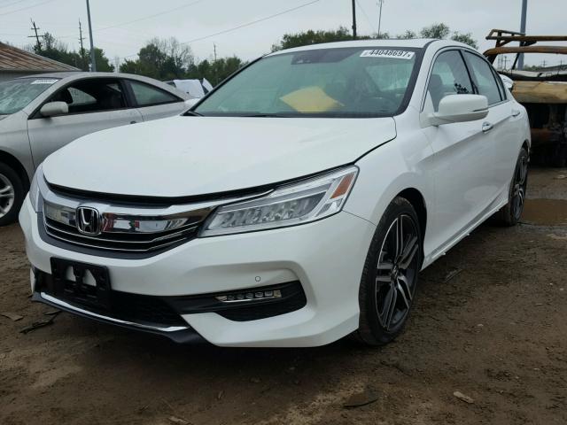 1HGCR3F96HA030055 - 2017 HONDA ACCORD WHITE photo 2