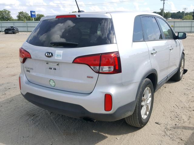 5XYKT3A63FG621191 - 2015 KIA SORENTO LX SILVER photo 4