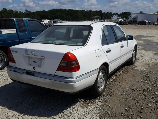 WDBHA22E7SF283810 - 1995 MERCEDES-BENZ C 220 WHITE photo 4