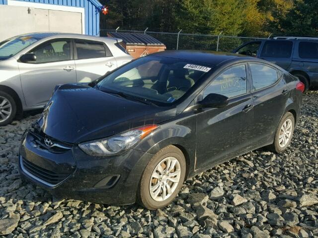 5NPDH4AEXDH209296 - 2013 HYUNDAI ELANTRA GL BLACK photo 2