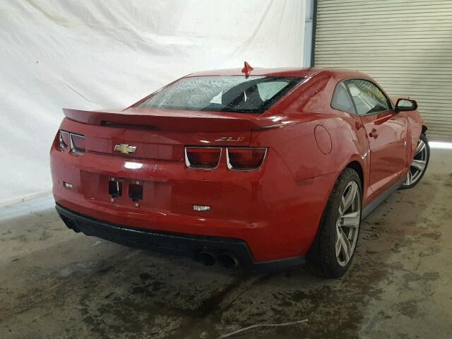2G1FL1EP4D9803315 - 2013 CHEVROLET CAMARO ZL1 红色 照片 4