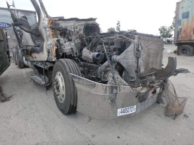 1FUJGLDR3ASAP0720 - 2010 FREIGHTLINER CASCADIA 1 WHITE photo 1