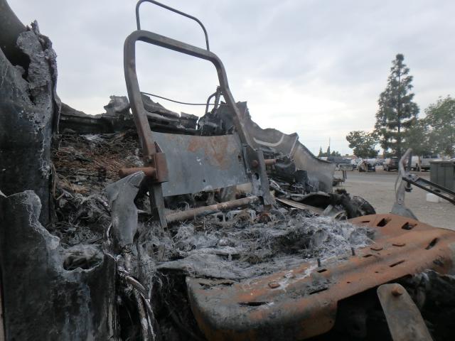 1FUJGLDR3ASAP0720 - 2010 FREIGHTLINER CASCADIA 1 WHITE photo 6