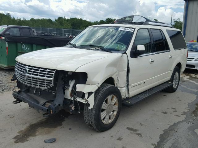 5LMFL28538LJ10704 - 2008 LINCOLN NAVIGATOR CREAM photo 2